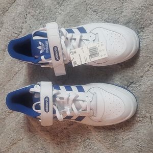 Men Adidas Low Forum